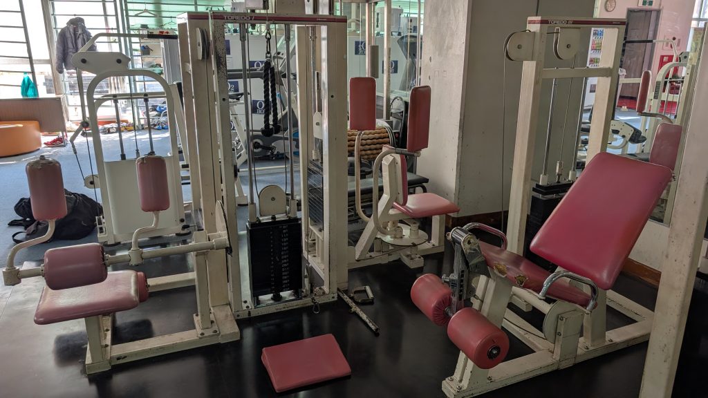 ウエイトトレーニングルーム