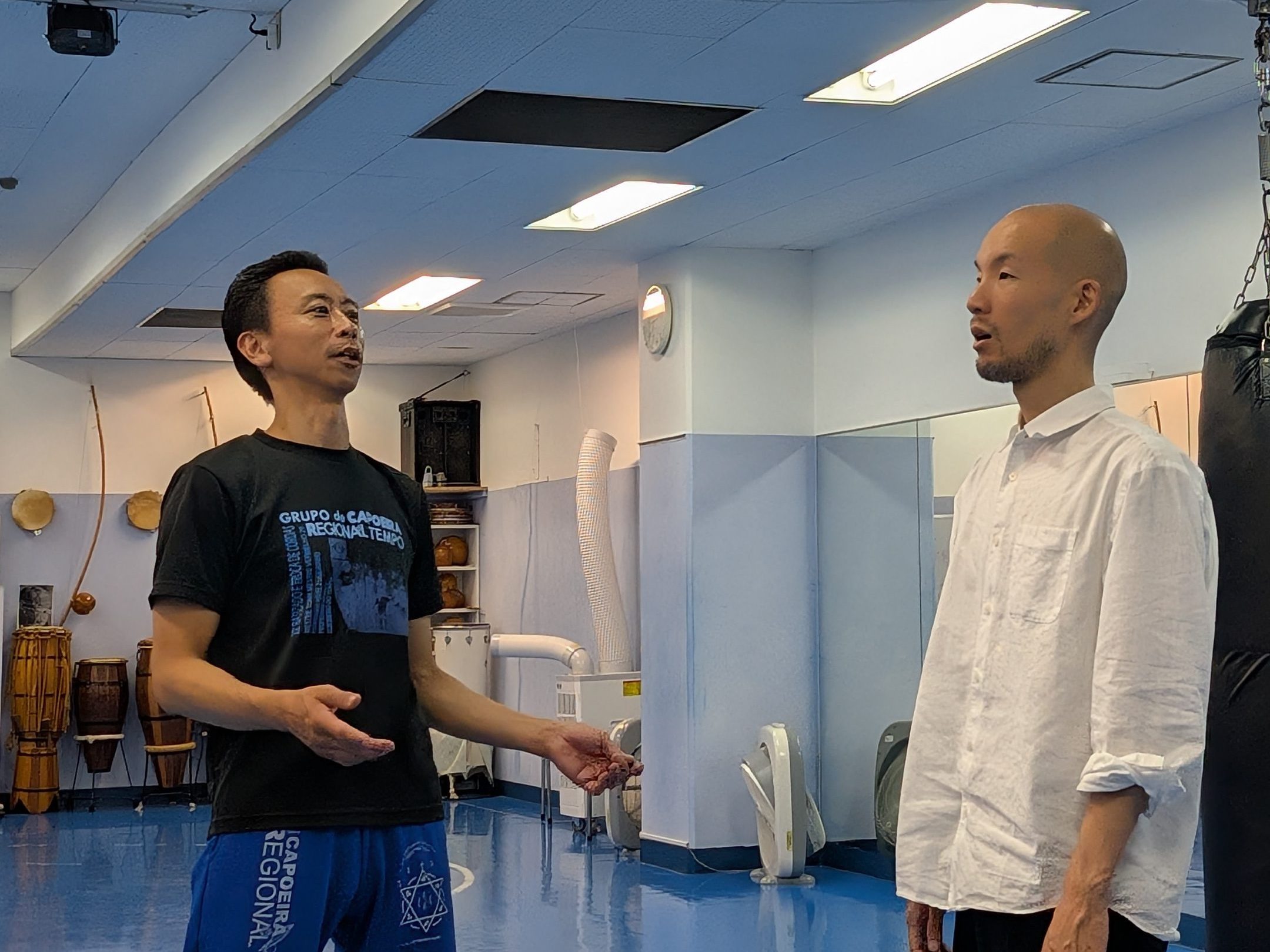発声にイス軸法